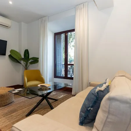 La Casa De La Alameda Apartment Malaga Exterior photo